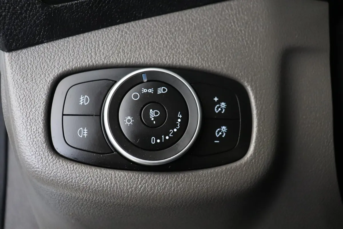 1.5 EcoBlue 100PK L2 EURO 6 - Airco - Cruise - Camera - €10.900,- Excl.