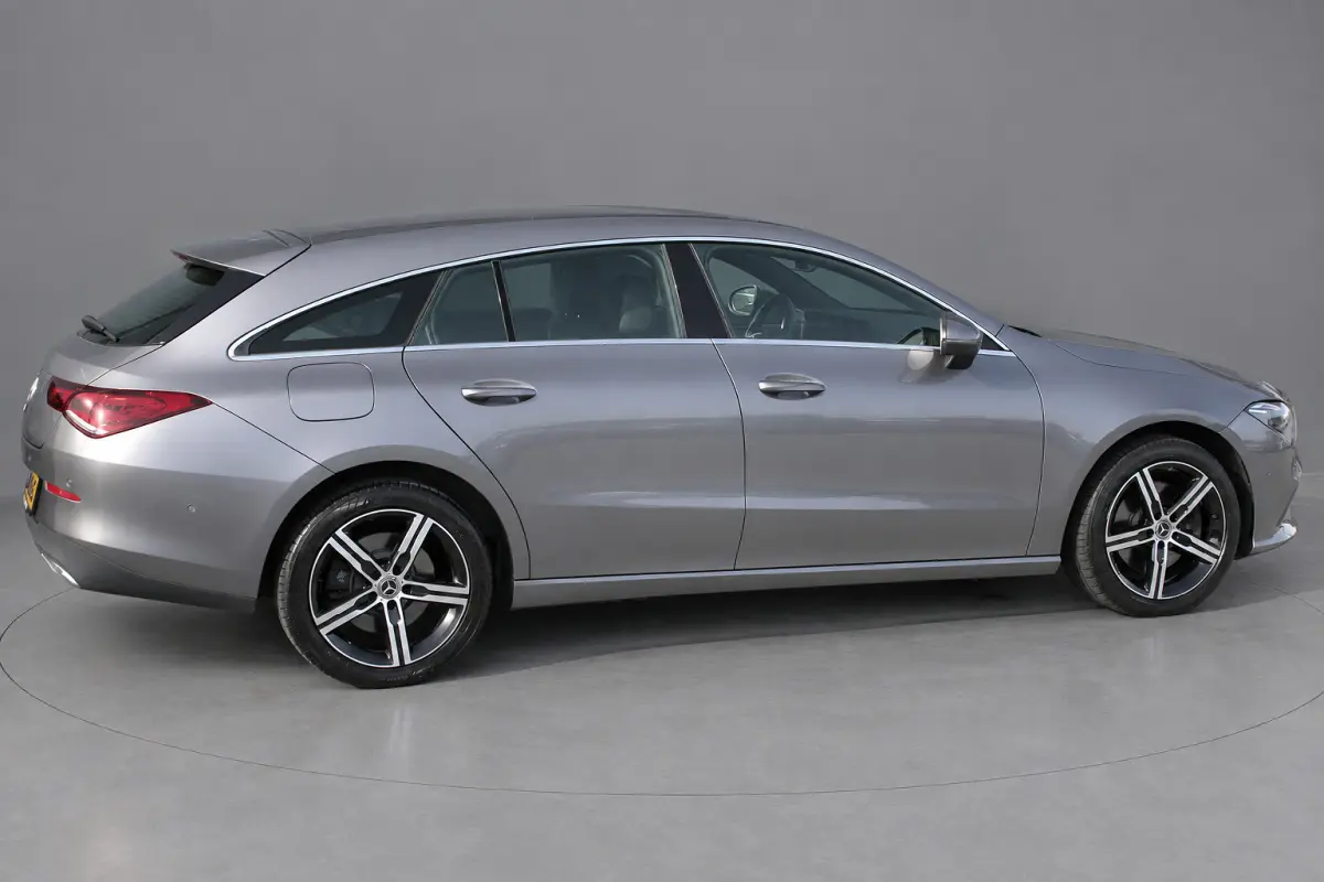 250e AUT8 Luxury Limited LEDER SFEER NAVI CAMERA 18''