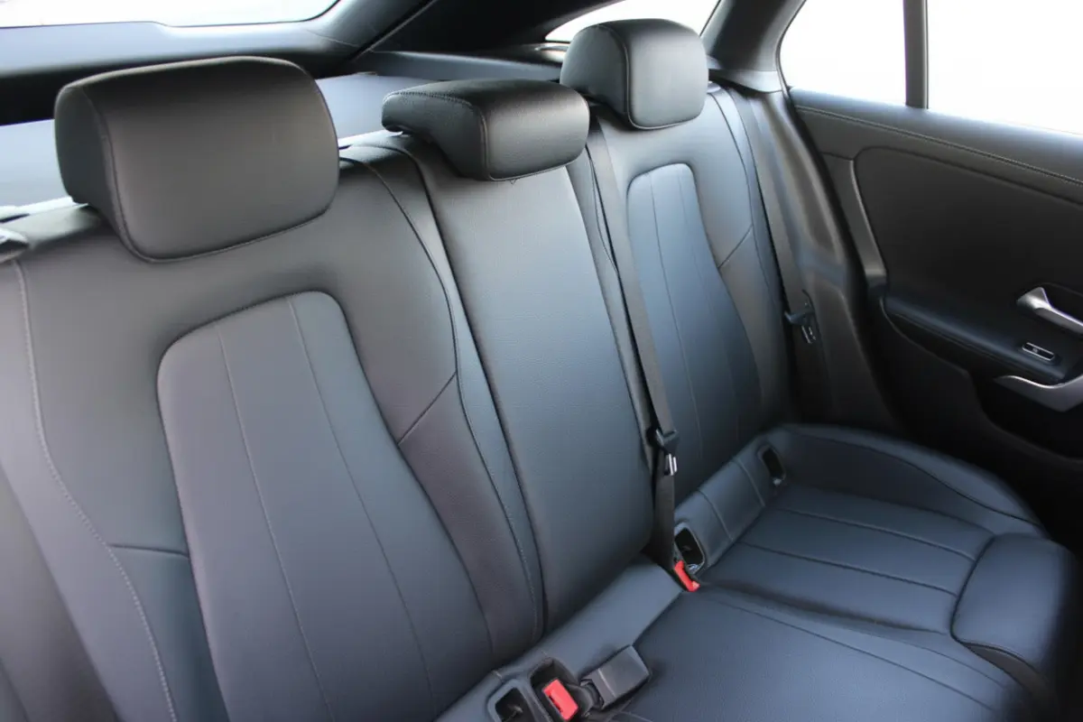 250e AUT8 Luxury Limited LEDER SFEER NAVI CAMERA 18''