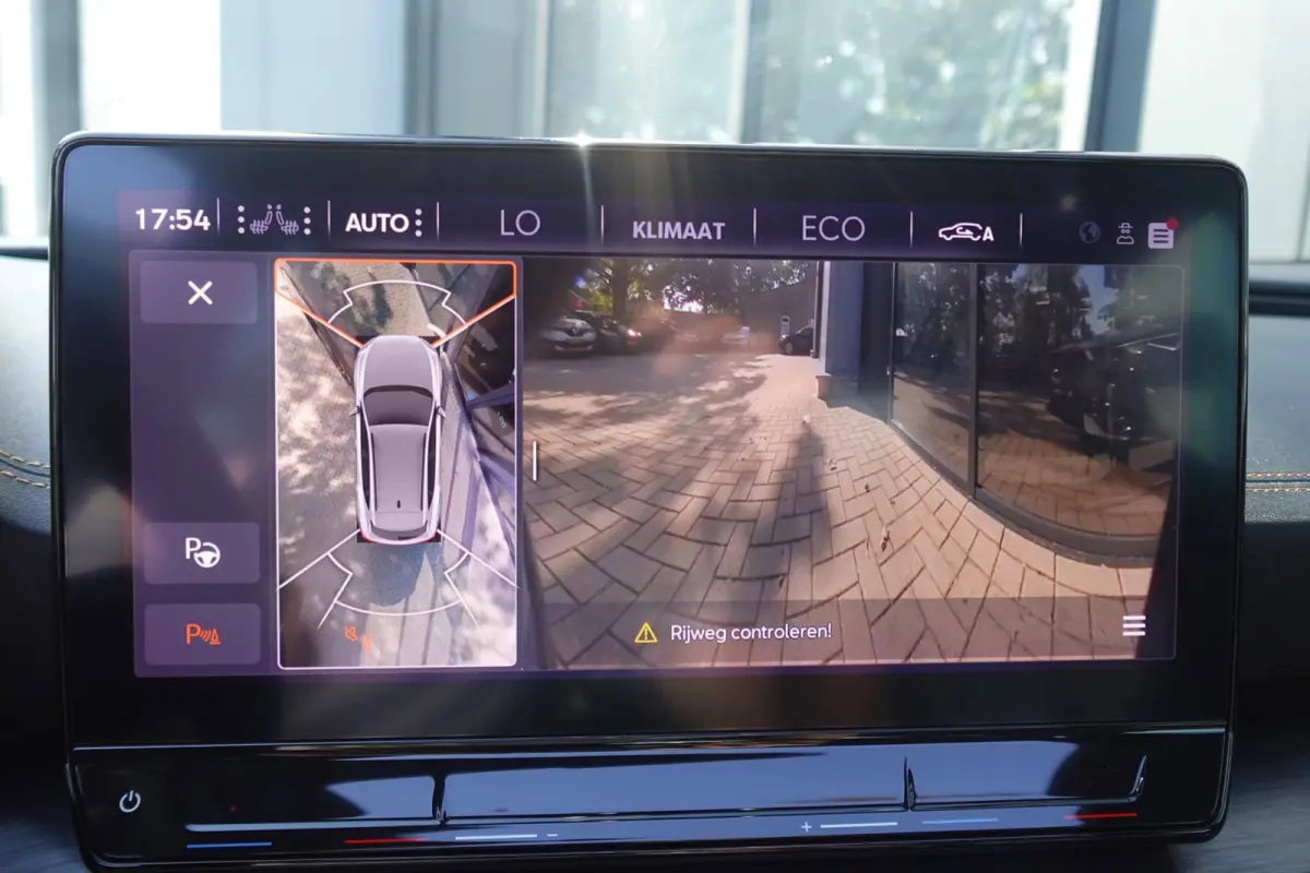 1.4 e-Hybrid VZ Copper PANO 360' KEYLESS'