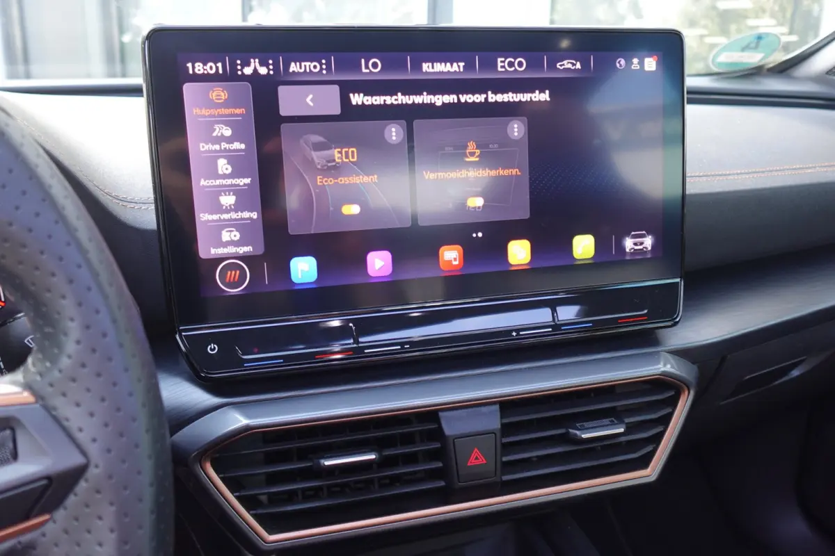 1.4 e-Hybrid VZ Copper PANO 360' KEYLESS'