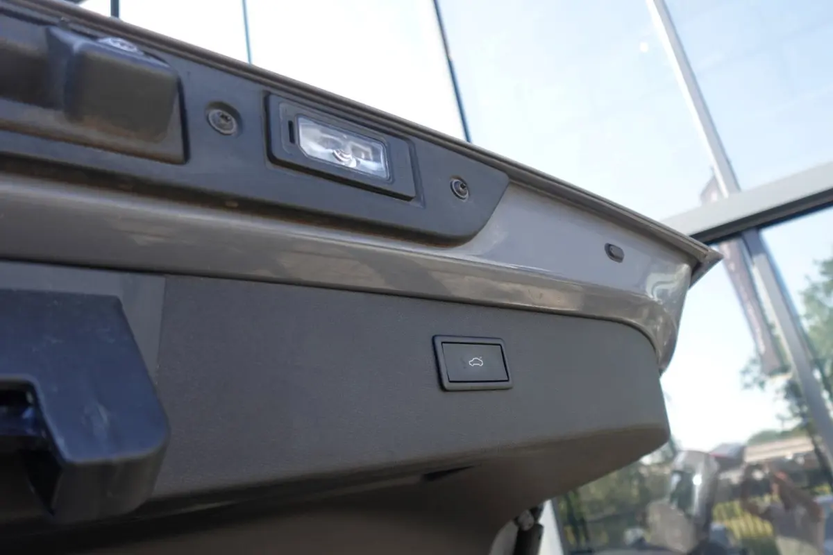 1.4 e-Hybrid VZ Copper PANO 360' KEYLESS'
