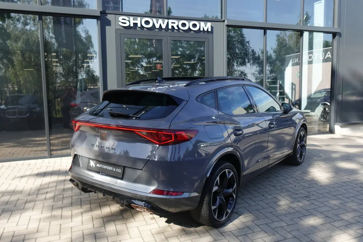 1.4 e-Hybrid VZ Copper PANO 360' KEYLESS'