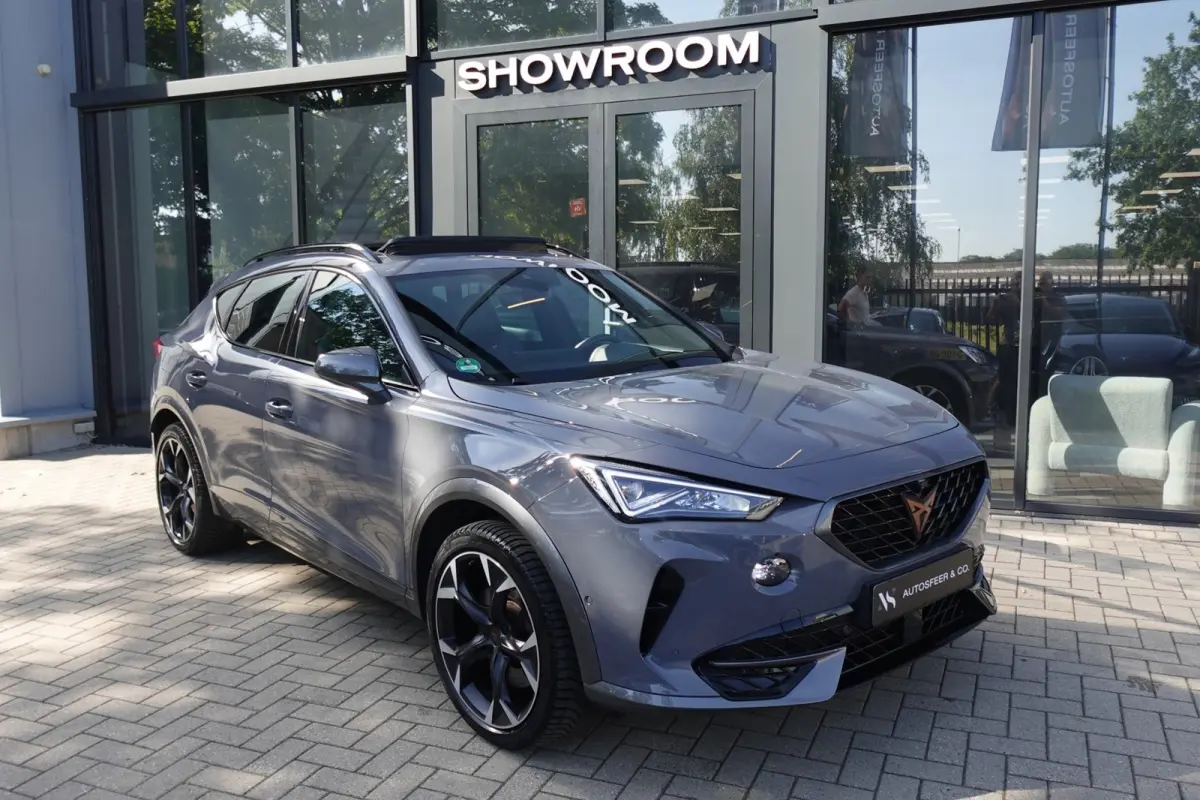 1.4 e-Hybrid VZ Copper PANO 360' KEYLESS'