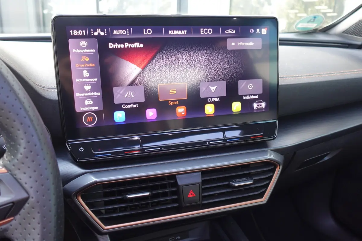 1.4 e-Hybrid VZ Copper PANO 360' KEYLESS'