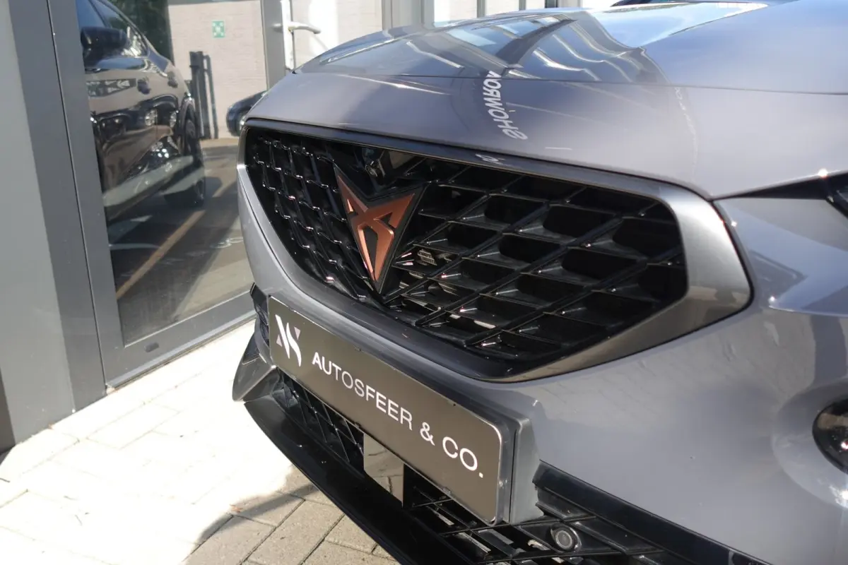 1.4 e-Hybrid VZ Copper PANO 360' KEYLESS'