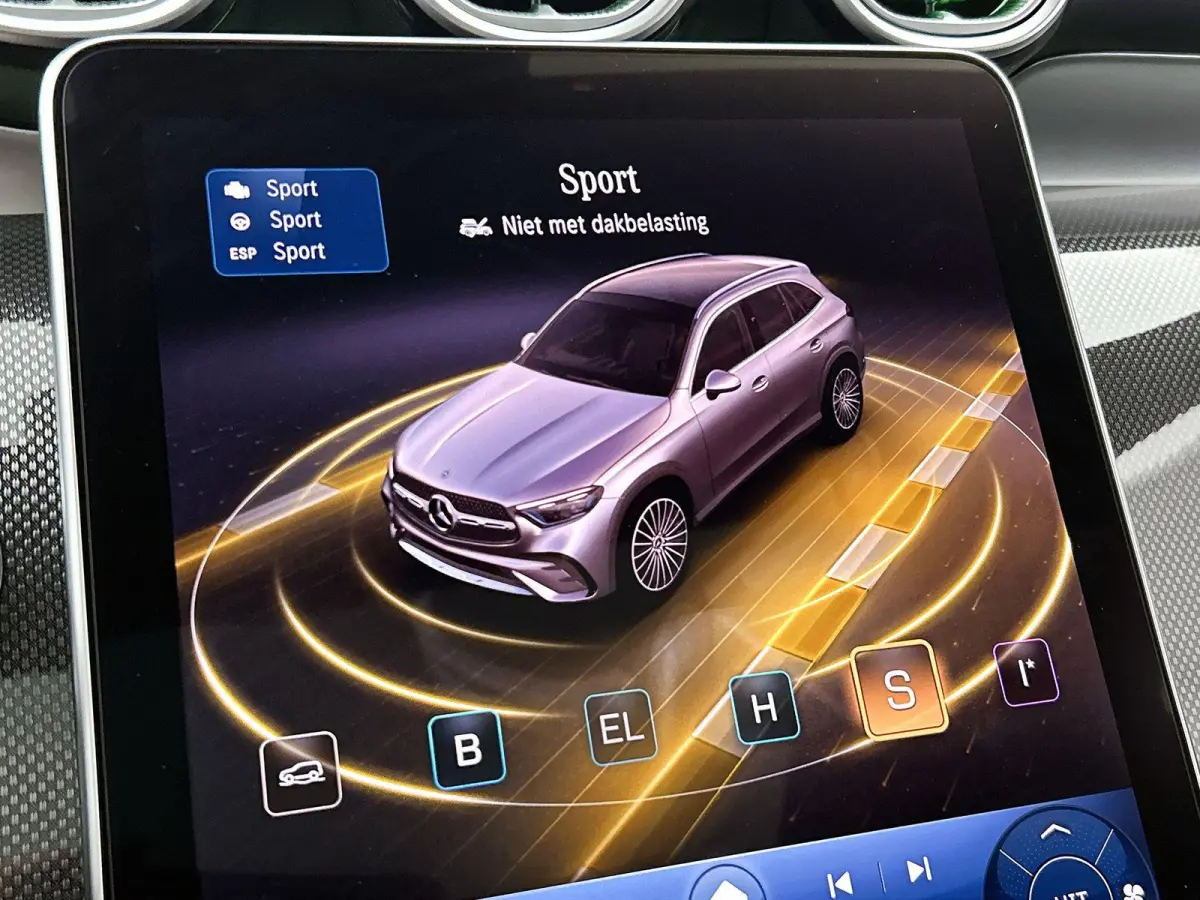 4MATIC AMG Line | Automaat | Panorama dak | Matrix LED | Burmester 3D | MANUFAKTUR Opalite White | Dashcam | Trekhaak | Heads-Up Display | 4-Zone Climate control | Apple Carplay / Android Au