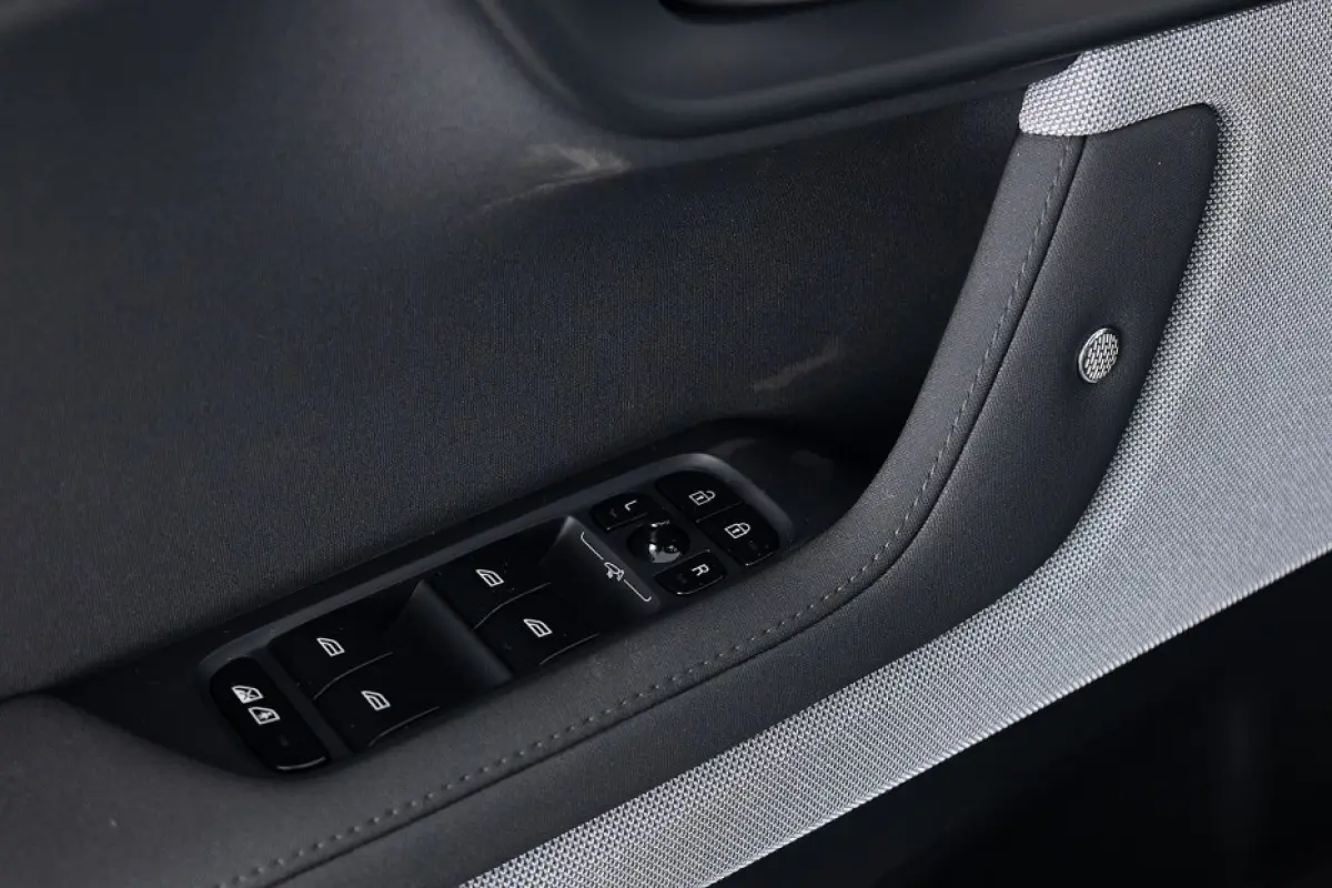 Long Range Singe Motor 82 kWh | PANORAMADAK | CARPLAY | EL. STOELEN *SOH 95.5%* !