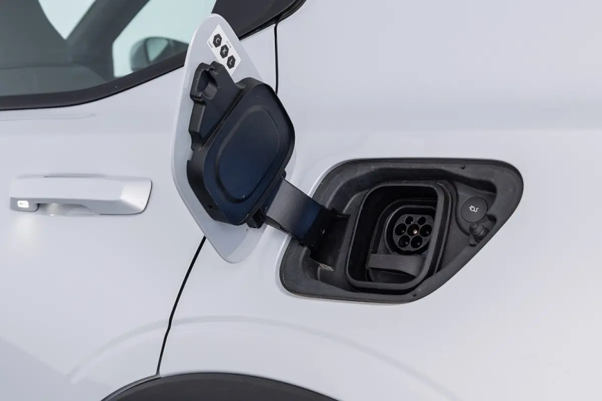Long Range Singe Motor 82 kWh | PANORAMADAK | CARPLAY | EL. STOELEN *SOH 95.5%* !