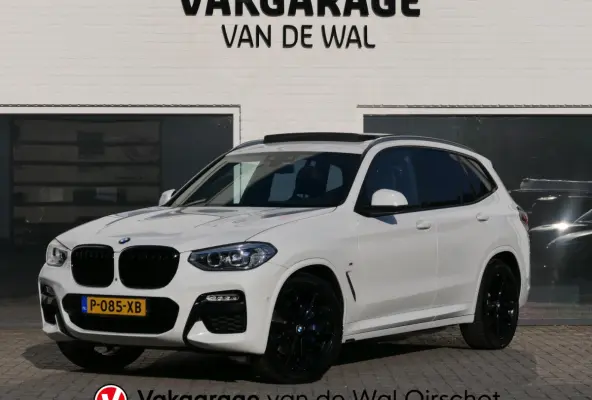 xDrive30i M-Sport High Executive | Shadow line | Panoramadak | 360°-camera | Trekhaak uitklapbaar | Draadloze telefoonlader | Elektrische achterklep | Stoelverwarming | Groot multimediasche