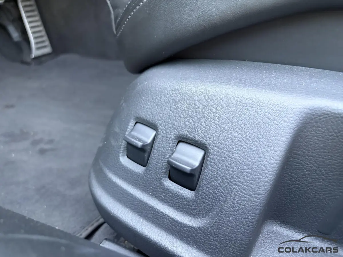 5.2 V10 FSI F1 Seats| Camera| Btw 525PK