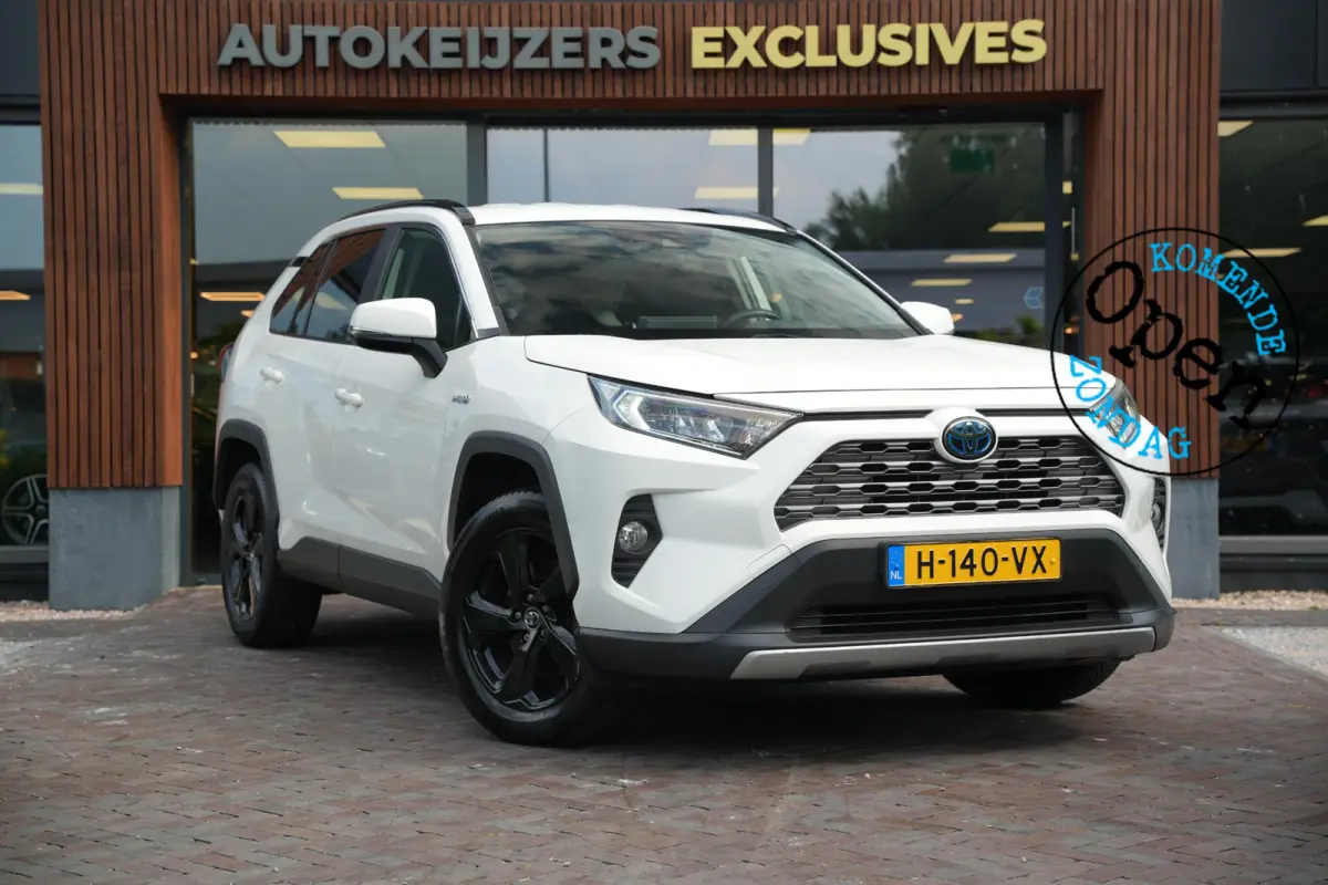 2.5 Hybrid AWD Business Intro
