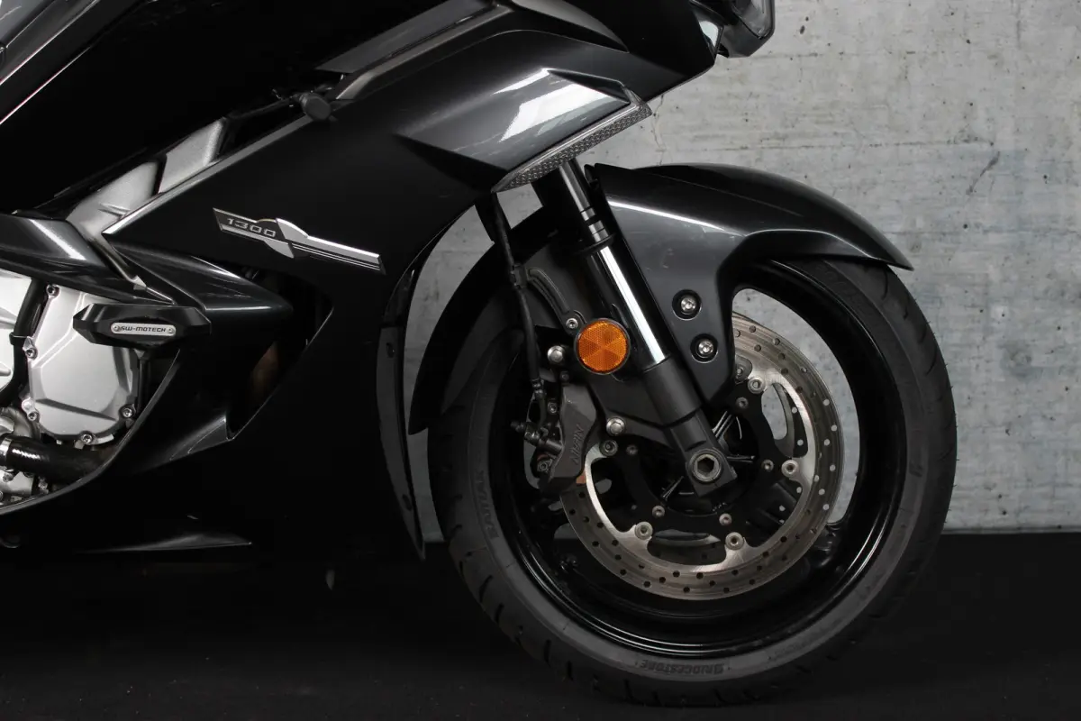 AE Akrapovic