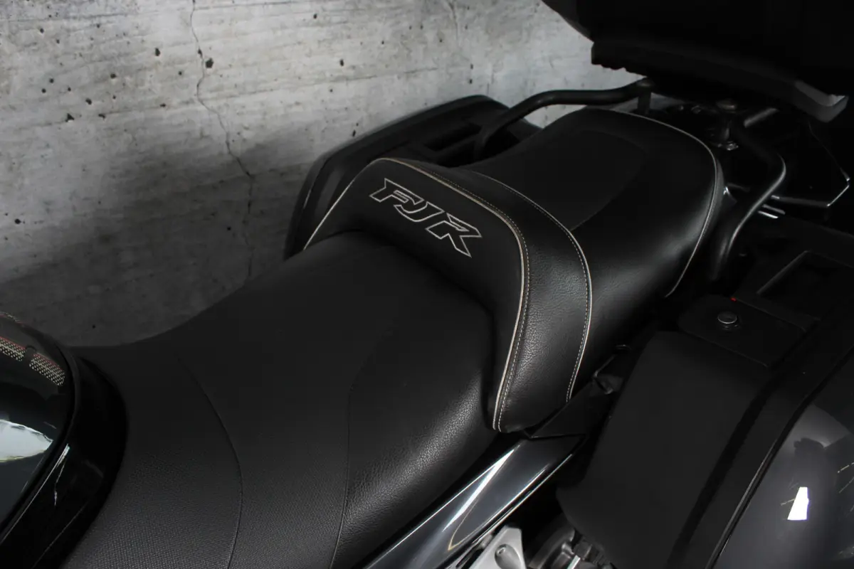 AE Akrapovic