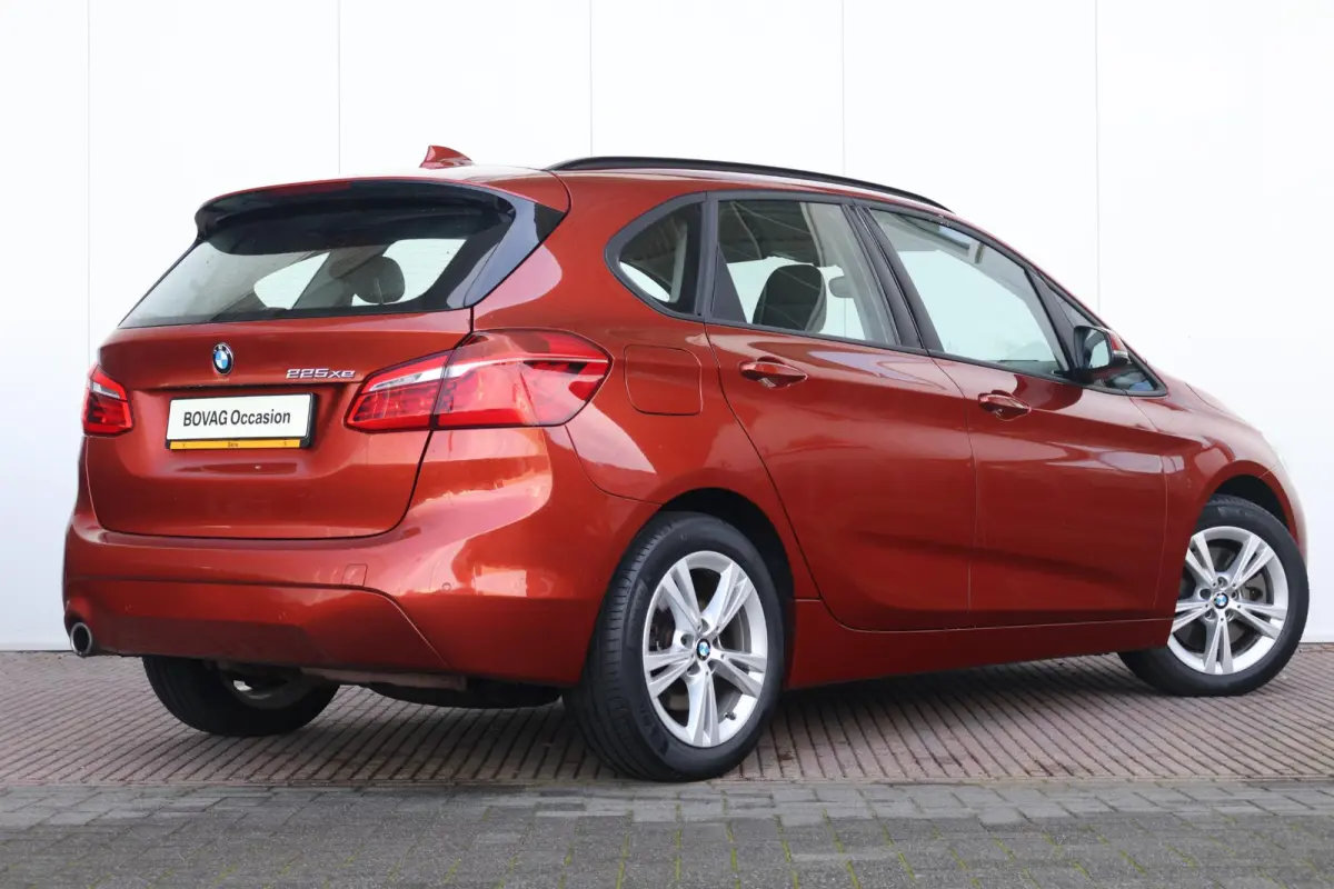 225xe iPerformance Executive | SoH 85% | Climate Control | PDC | Navi | Elektrische Achterklep |