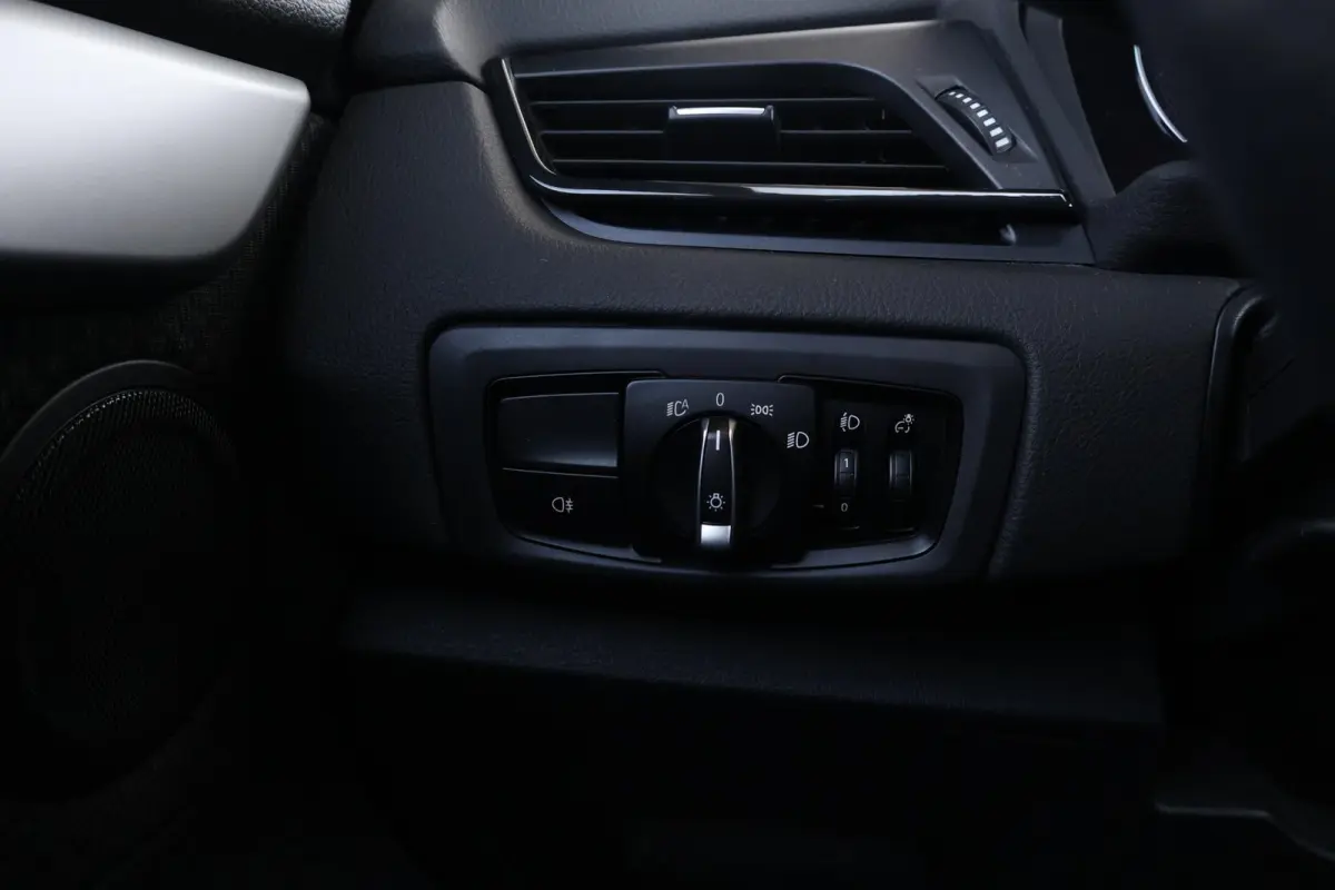 225xe iPerformance Executive | SoH 85% | Climate Control | PDC | Navi | Elektrische Achterklep |