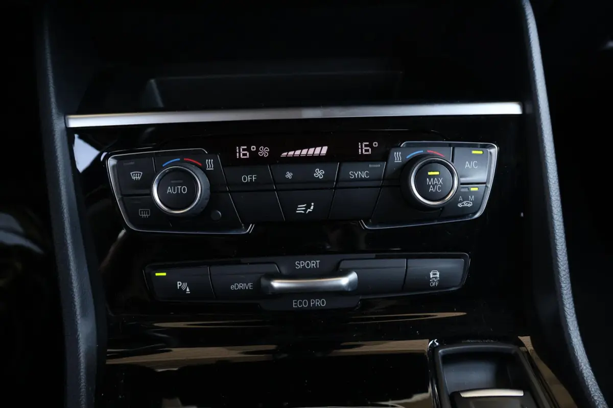 225xe iPerformance Executive | SoH 85% | Climate Control | PDC | Navi | Elektrische Achterklep |