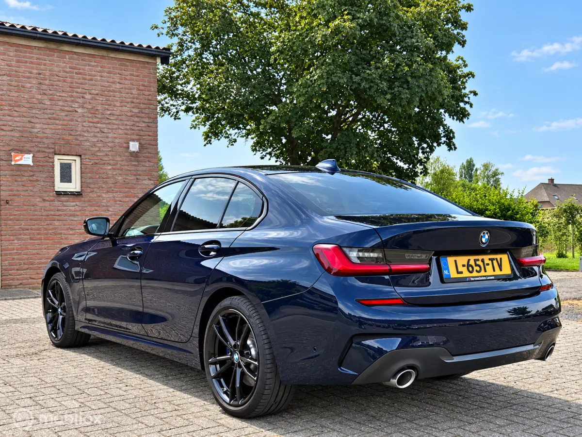 320e Business Edition Plus I Adap Cruise I Camera I Head-up I M-Sport I Tansanitblau I