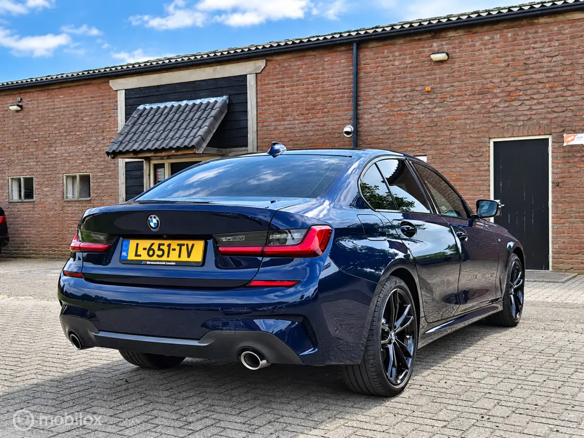 320e Business Edition Plus I Adap Cruise I Camera I Head-up I M-Sport I Tansanitblau I
