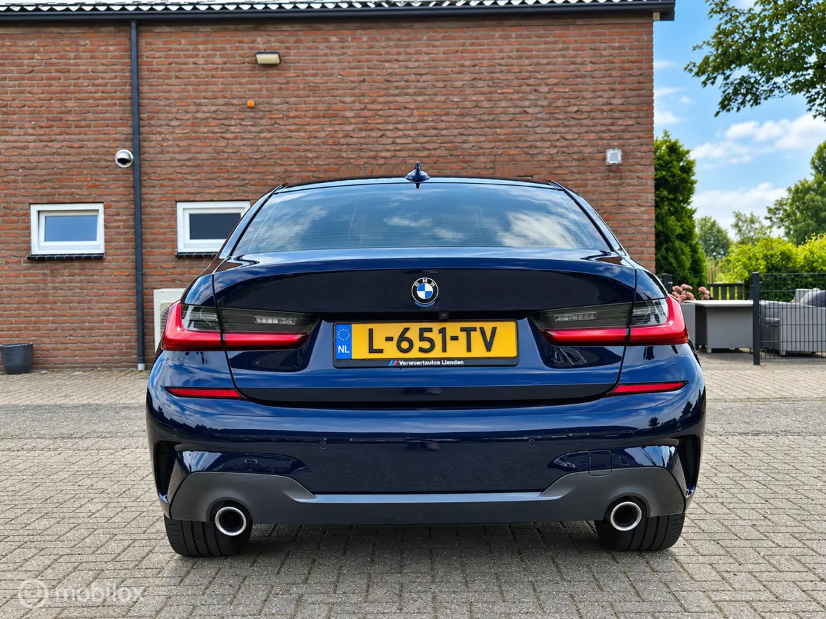 320e Business Edition Plus I Adap Cruise I Camera I Head-up I M-Sport I Tansanitblau I