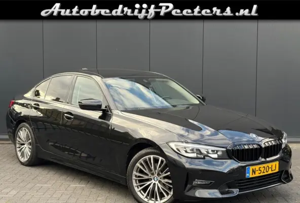 320i 184pk Aut. Luxury Leder Camera Navi LED Cruise Carplay Sfeerlicht