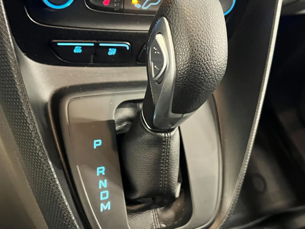 1.5 EcoBlue L2 Trend Automaat Stoelverwarming Airco Navigatie Camera Cruise Control Parkeersensoren Voorruit Verwarming