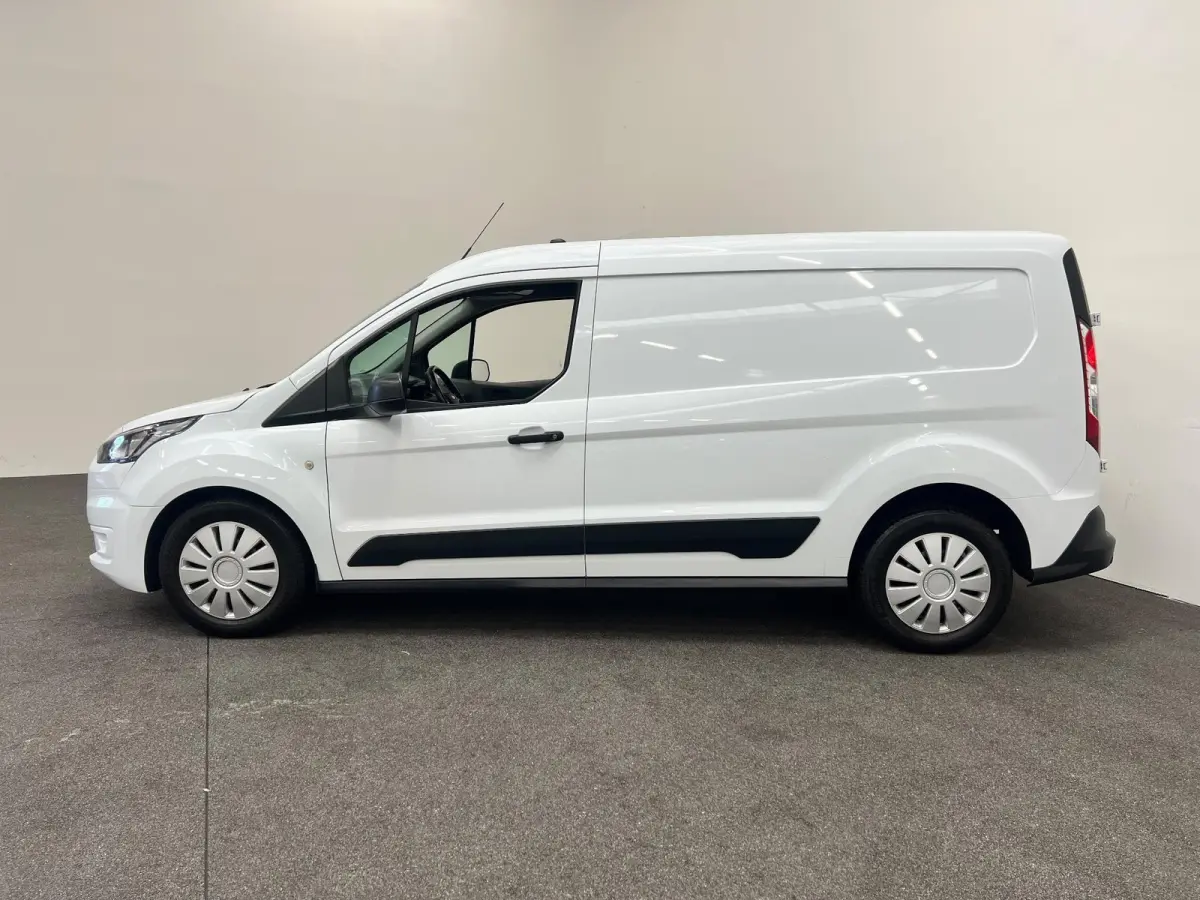 1.5 EcoBlue L2 Trend Automaat Stoelverwarming Airco Navigatie Camera Cruise Control Parkeersensoren Voorruit Verwarming
