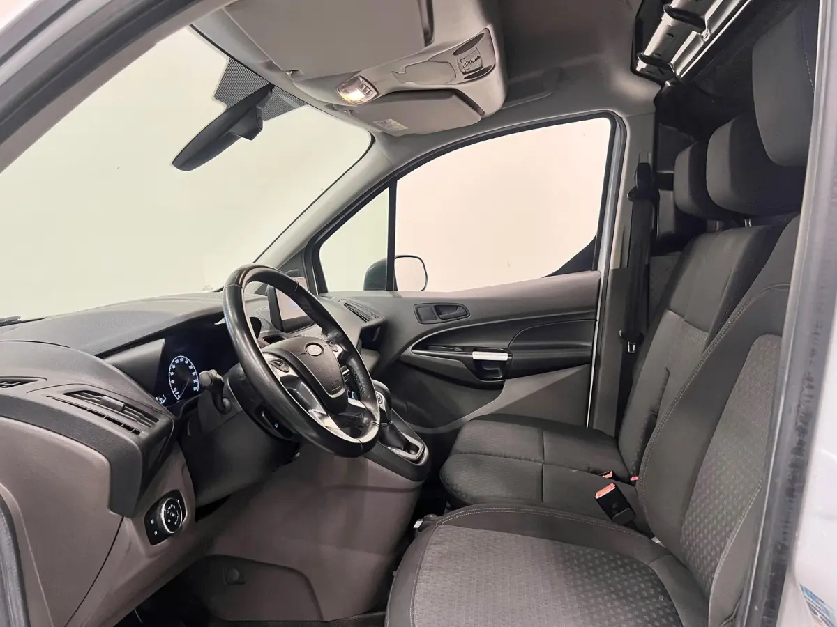 1.5 EcoBlue L2 Trend Automaat Stoelverwarming Airco Navigatie Camera Cruise Control Parkeersensoren Voorruit Verwarming