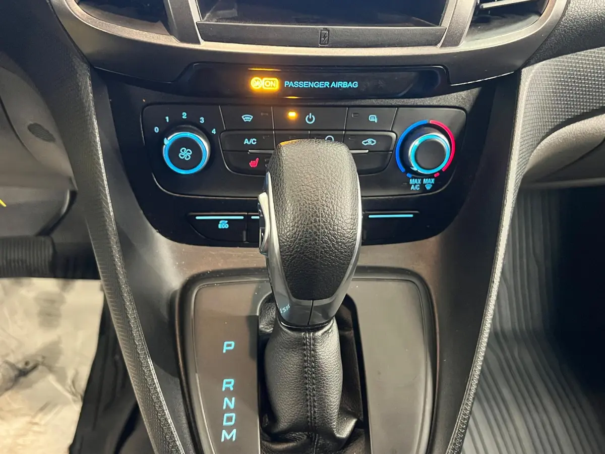 1.5 EcoBlue L2 Trend Automaat Stoelverwarming Airco Navigatie Camera Cruise Control Parkeersensoren Voorruit Verwarming