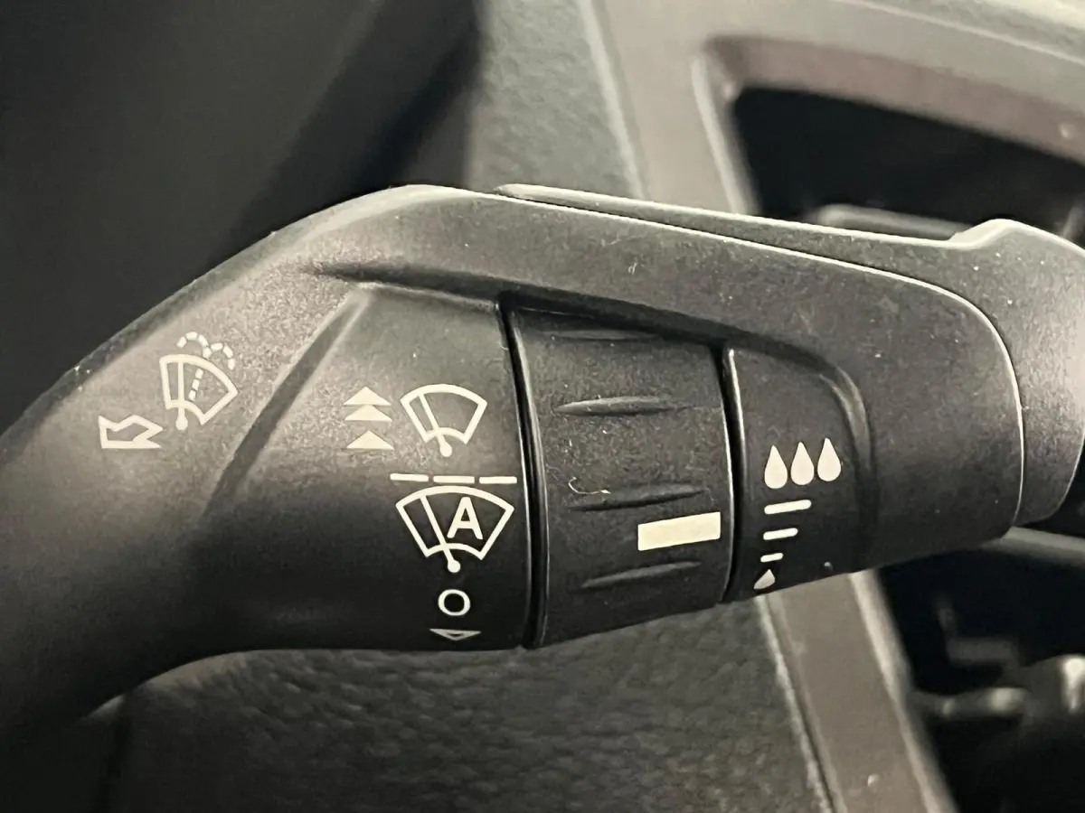 1.5 EcoBlue L2 Trend Automaat Stoelverwarming Airco Navigatie Camera Cruise Control Parkeersensoren Voorruit Verwarming