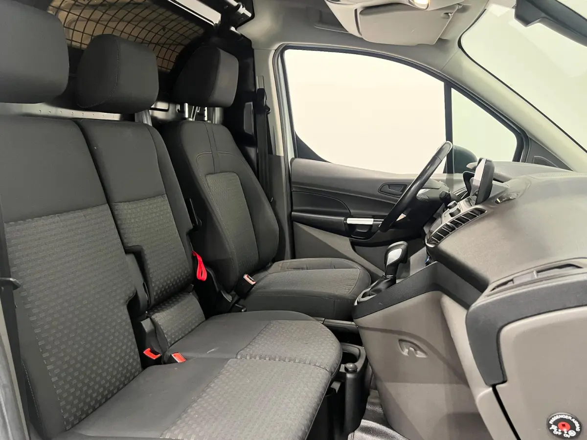 1.5 EcoBlue L2 Trend Automaat Stoelverwarming Airco Navigatie Camera Cruise Control Parkeersensoren Voorruit Verwarming