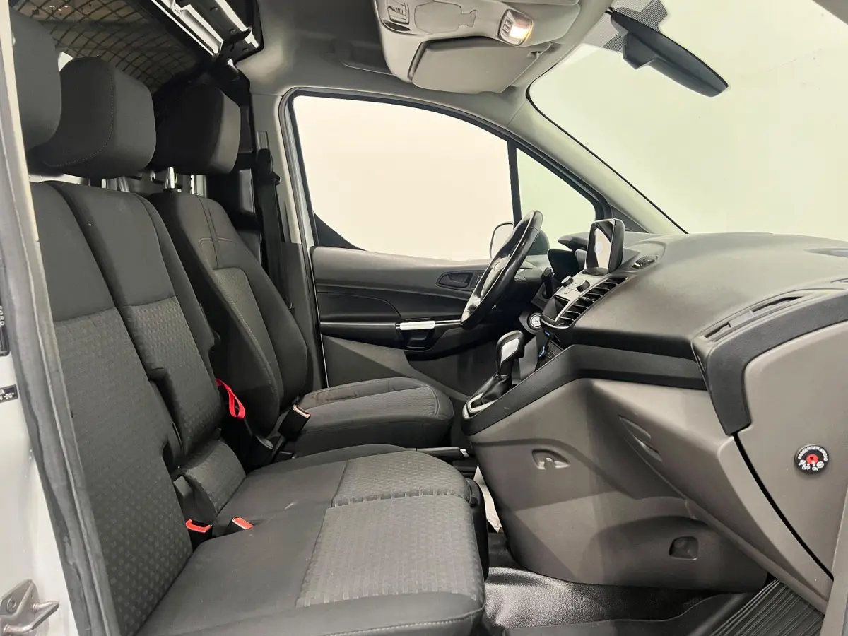 1.5 EcoBlue L2 Trend Automaat Stoelverwarming Airco Navigatie Camera Cruise Control Parkeersensoren Voorruit Verwarming