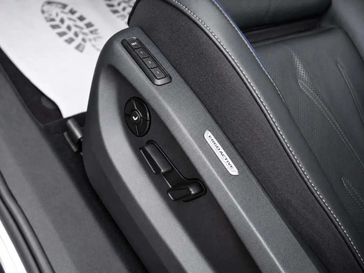 1.5 eHybrid R-Line Edition |Pano |Leder |Head-up |Massage |Harman/Kardon |Stoelverkoeling |360° |Trekhaak