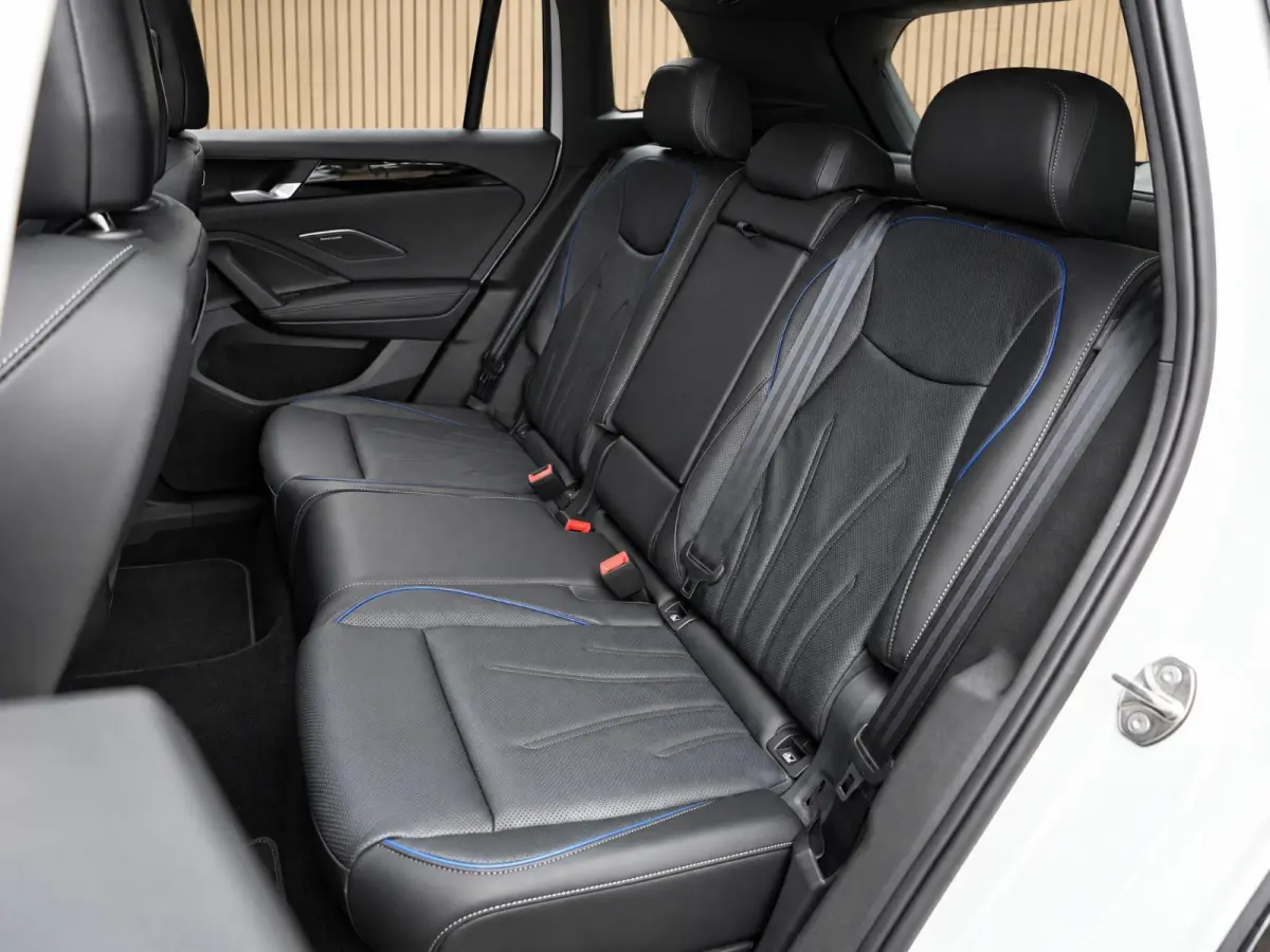 1.5 eHybrid R-Line Edition |Pano |Leder |Head-up |Massage |Harman/Kardon |Stoelverkoeling |360° |Trekhaak