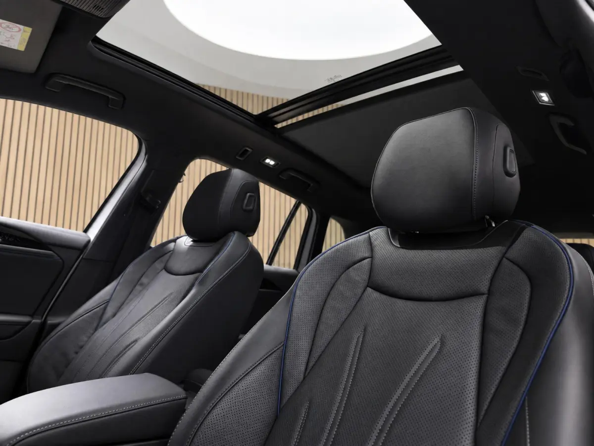 1.5 eHybrid R-Line Edition |Pano |Leder |Head-up |Massage |Harman/Kardon |Stoelverkoeling |360° |Trekhaak