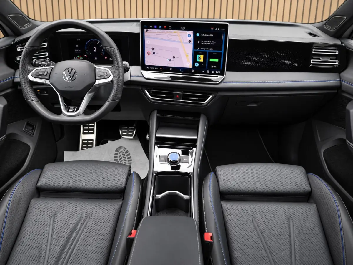 1.5 eHybrid R-Line Edition |Pano |Leder |Head-up |Massage |Harman/Kardon |Stoelverkoeling |360° |Trekhaak