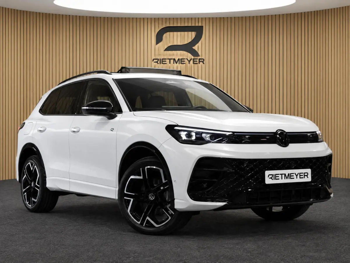 1.5 eHybrid R-Line Edition |Pano |Leder |Head-up |Massage |Harman/Kardon |Stoelverkoeling |360° |Trekhaak