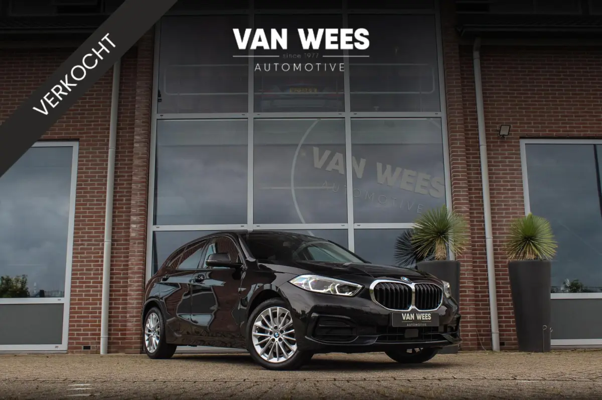 118i | Sport Line | 1e eigenaar | NL auto | Active Guard Plus | Stoelverwarming | Sportstoelen | LED | Sportstuur | Cruise control | Climate control | DAB | Park Assistant