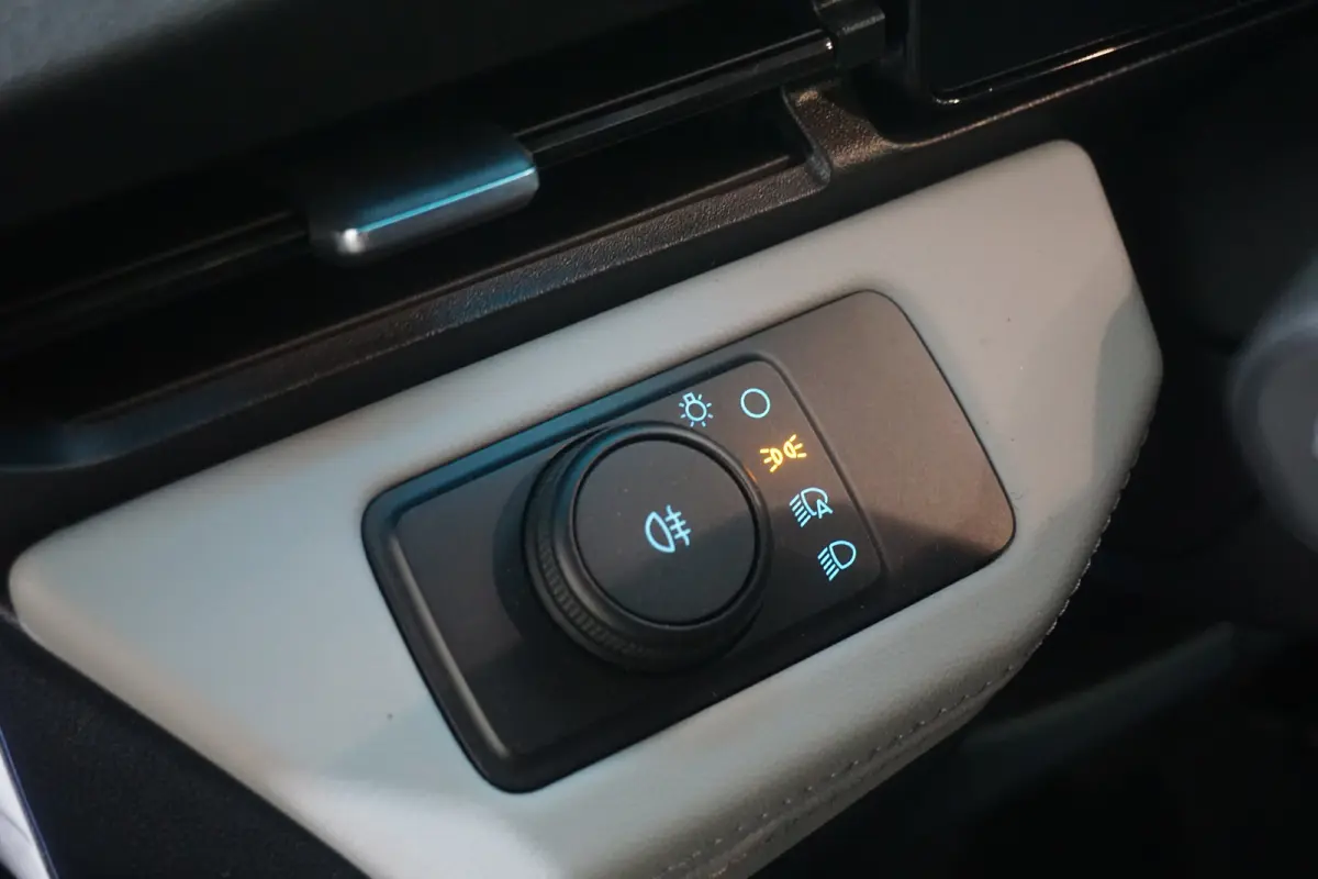 Premium 44 kWh | Achteruitrijcamera | Apple Carplay/Android Auto|telefoonintegratie premium | Buitenspiegels elektrisch verstel- en verwarmbaar