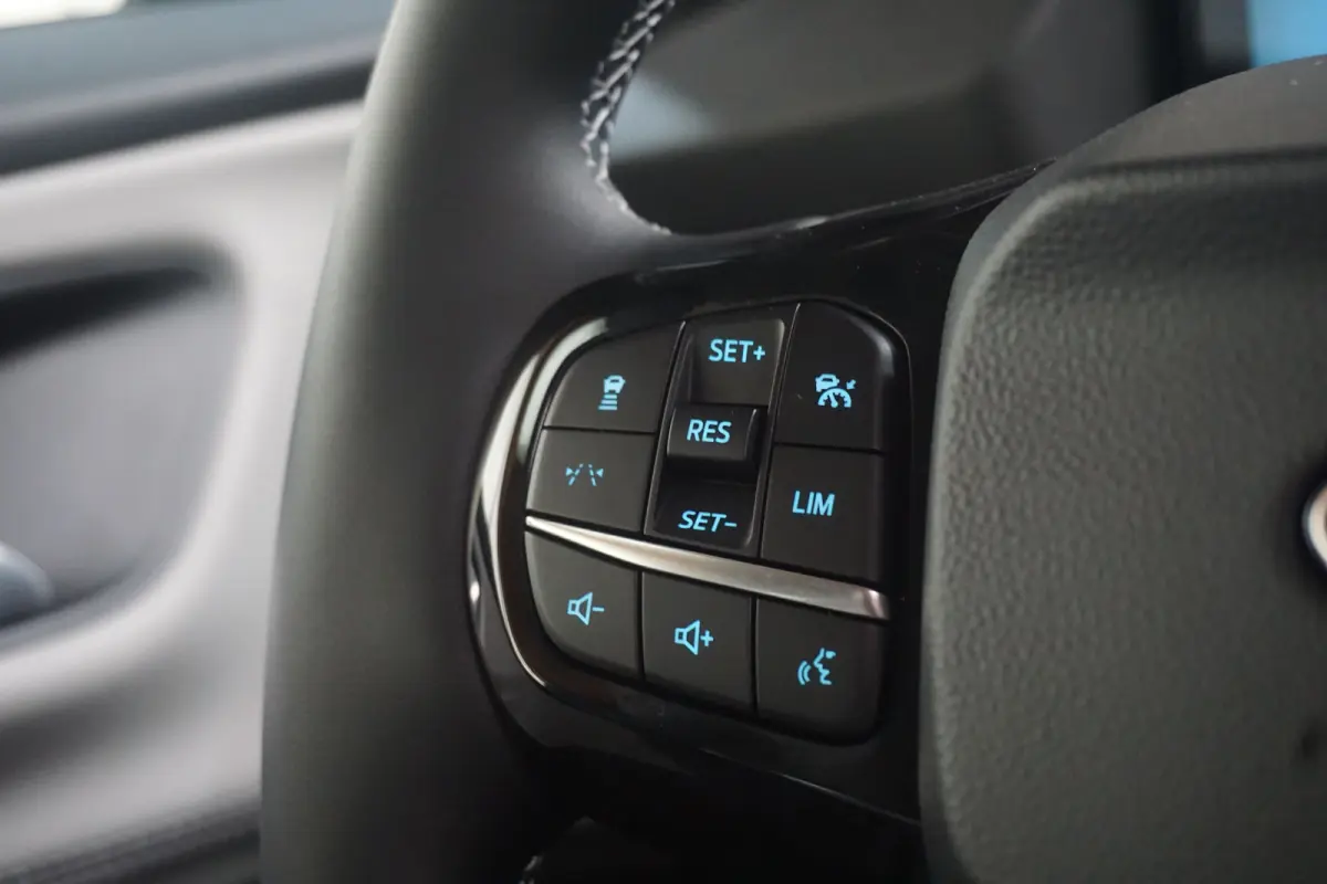 Premium 44 kWh | Achteruitrijcamera | Apple Carplay/Android Auto|telefoonintegratie premium | Buitenspiegels elektrisch verstel- en verwarmbaar