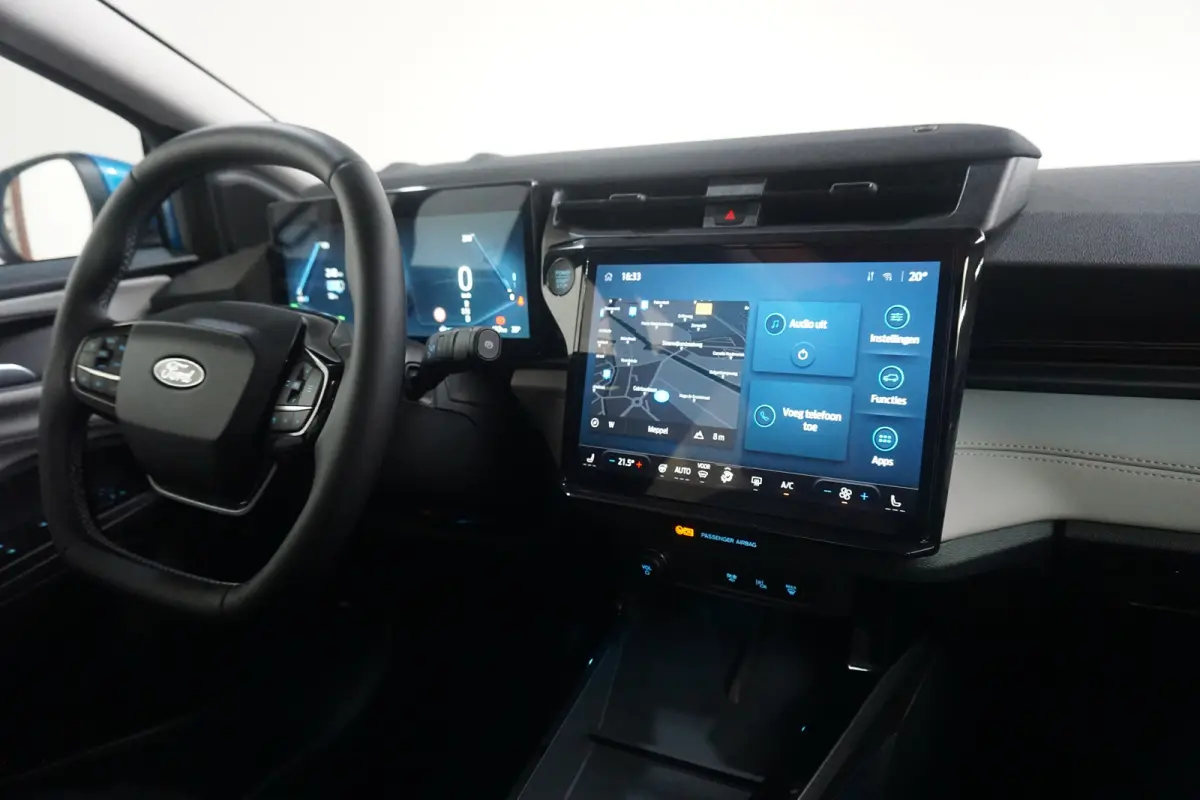 Premium 44 kWh | Achteruitrijcamera | Apple Carplay/Android Auto|telefoonintegratie premium | Buitenspiegels elektrisch verstel- en verwarmbaar