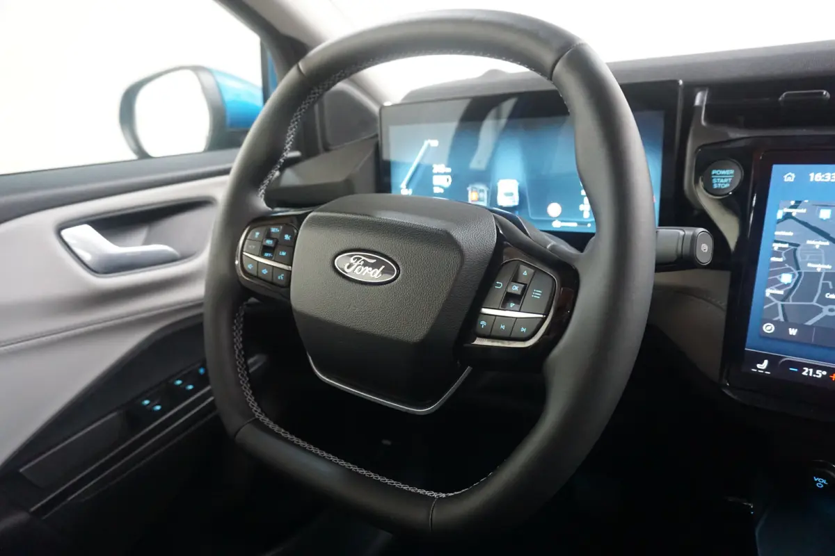 Premium 44 kWh | Achteruitrijcamera | Apple Carplay/Android Auto|telefoonintegratie premium | Buitenspiegels elektrisch verstel- en verwarmbaar