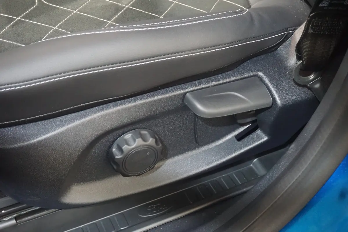 Premium 44 kWh | Achteruitrijcamera | Apple Carplay/Android Auto|telefoonintegratie premium | Buitenspiegels elektrisch verstel- en verwarmbaar