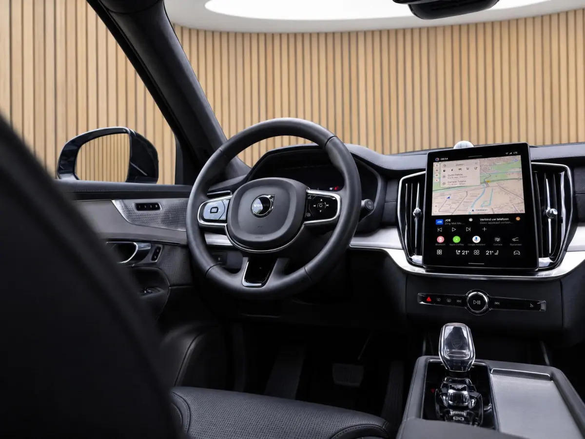 2.0 T8 Plug-in hybrid AWD Ultra Bright |Pano |Bowers&Wilkens |Massage |Nappa Leder |Luchtvering