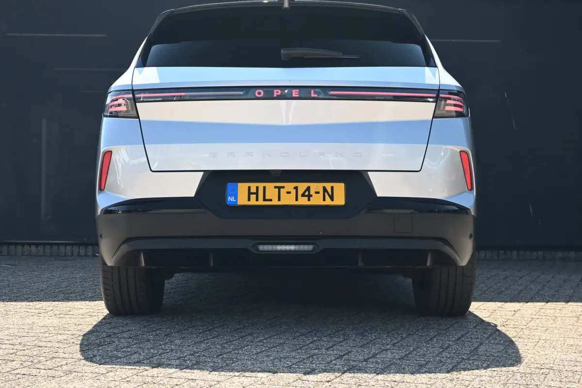 1.2 Turbo Hybrid GS | Navigatie | Stoel/Stuurverwarming | Achteruitrijcamera | HUD | Apple Carplay & Android Auto | !!