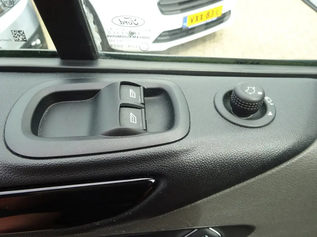 300 2.0 TDCI 130 PK L2H2 Limited AUTOMAAT AIRCO NAVI CRUISE CONTROL