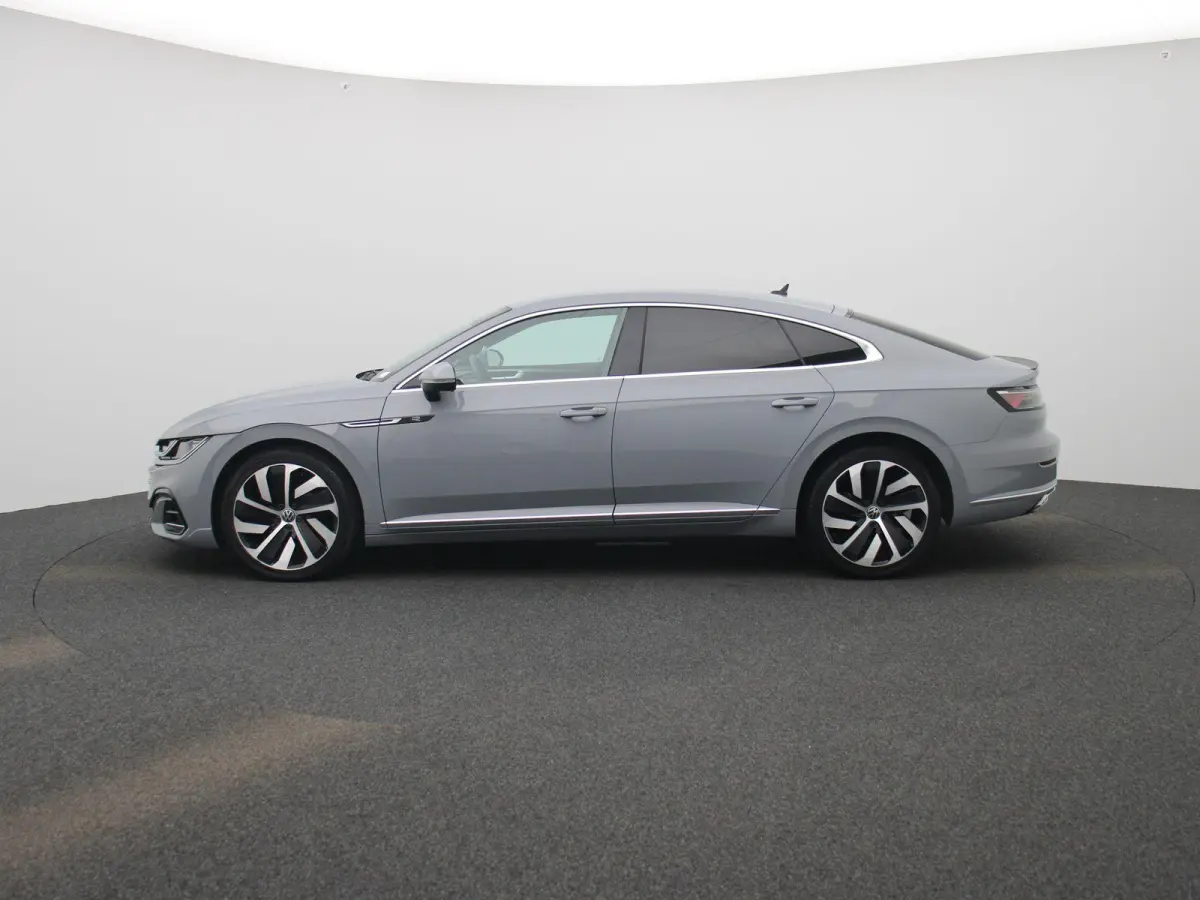 2.0 TSI R-Line Business+ | Automaat | Apple Carplay / Android Auto | Camera | Parkeersensoren | Stoelverwarming |