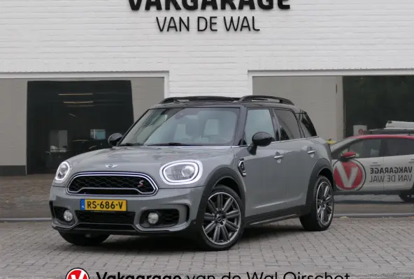 2.0 Cooper S Chili | JCW | Harman/Kardon | Elektrische achterklep | Keyless | Head-up display | Panoramadak | Stoelverwarming | Achteruitrijcamera