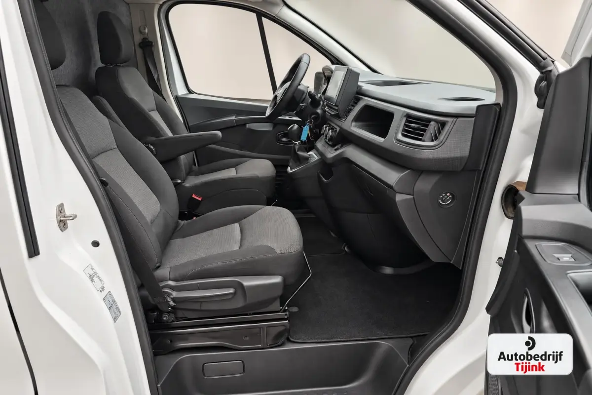 2.0 dCi 150PK T29 L1H1 Comfort | Automaat | LED | Trekhaak | Navi | Camera | PDC | App-Connect |