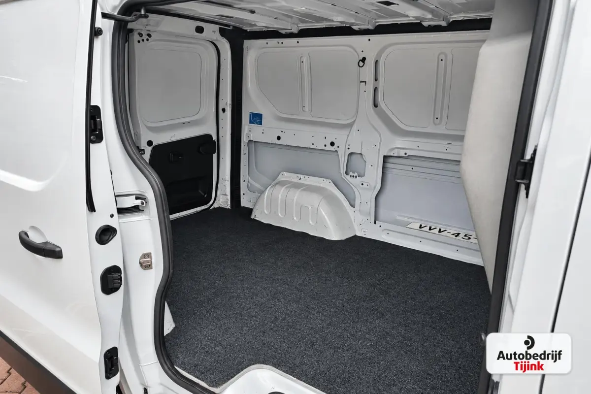 2.0 dCi 150PK T29 L1H1 Comfort | Automaat | LED | Trekhaak | Navi | Camera | PDC | App-Connect |